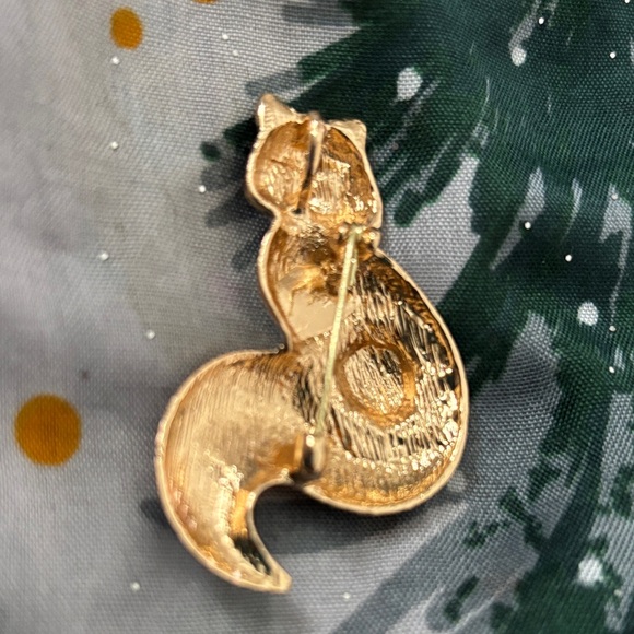 Brown and Gold Fox Brooch/ Pendant - Picture 4 of 4